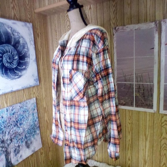 Women's 2022 Fall Long Sleeve Hooded Flannel Plaid Shirts Casual Lightweight But - Picture 3 of 7